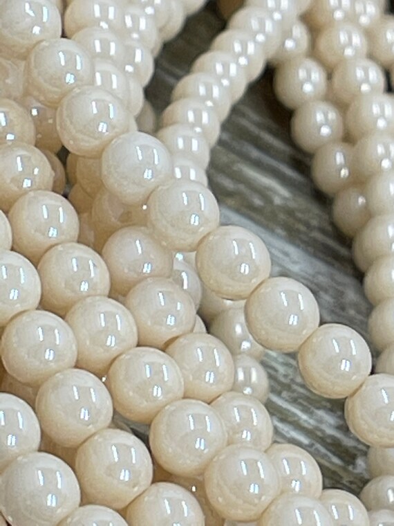 50 4mm Opaque Ivory Beige Luster Smooth Rondelles Czech Glass Beads 50 4mm Opaque Ivory Beige Luster Smooth Rondelles Czech Glass Beads
