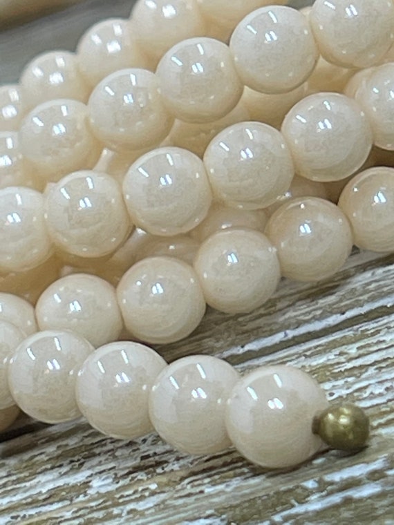50 4mm Opaque Ivory Beige Luster Smooth Rondelles Czech Glass Beads 50 4mm Opaque Ivory Beige Luster Smooth Rondelles Czech Glass Beads