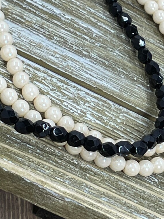 50 4mm Opaque Ivory Beige Luster Smooth Rondelles Czech Glass Beads 50 4mm Opaque Ivory Beige Luster Smooth Rondelles Czech Glass Beads
