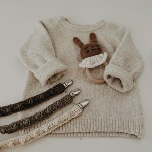 E-BOOK CROCHET No. 6001 - PACIFIER STRAP - with easy instructions for beginners - explained step by step - perfect for small hands