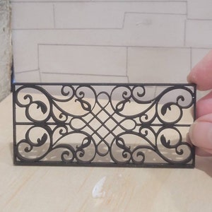 Miniatuur poppenhuis smeedijzeren scroll-stijl accentstuk: schaal 1:12