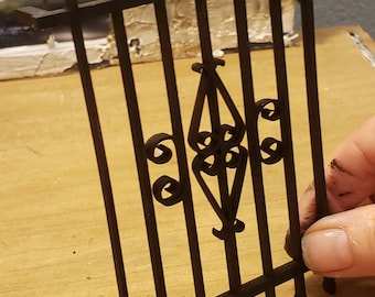 Casa de muñecas en miniatura estilo hierro forjado ventana grill tamaño personalizado disponible escala 1:12