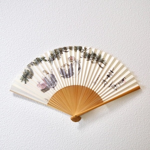 Chic Sensu (扇子) | 優游以卒歳　Sensu is a portable cooling device.　