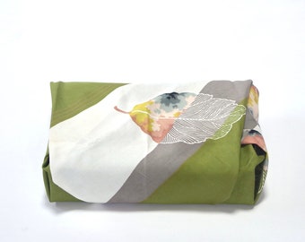 FUROSHIKI wrapping cloth | Furoshiki are square shaped cloths used in Japan to wrap items and carry them.