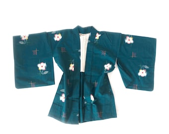 Womens Haori | Short size kimono  jacket.　It is so much fun motifs. You can wear easily. Enjoy Japan fashion !　