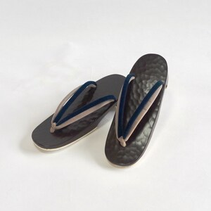 waterproof hiking boots women's wide