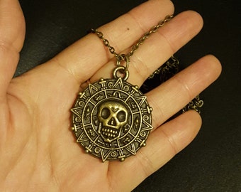 26 ‘’Aztec Coin Necklace， Pirates of the Caribbean Jewelry, Pirate Skull Hot Necklace