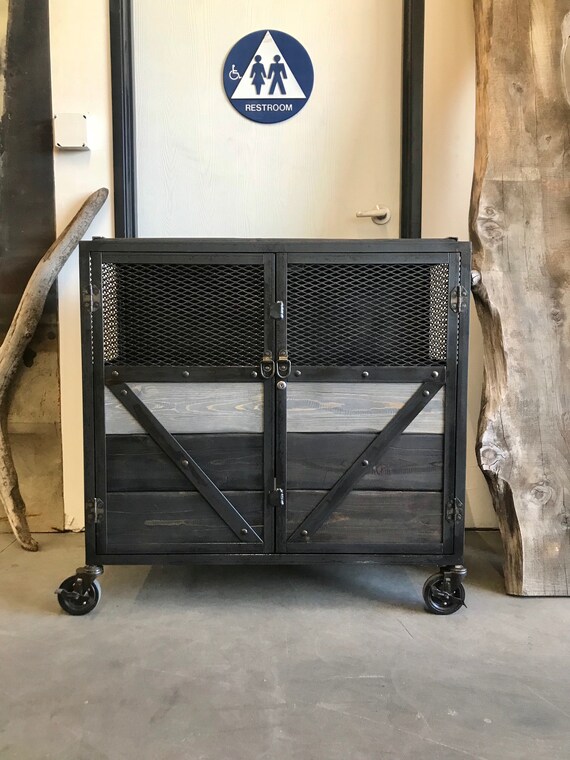 Items similar to Industrial wood and steel locking liquor