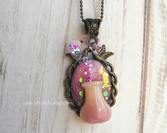 UV resin magic potion necklace. Halloween. Wizards. Vial polymer clay fimo polymer clay polymer clay. Bronze necklace and base.