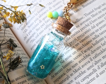 Uv Resin Keychain ; cute resin art ; fairy magic bottle ; keychain keyring in gold-colored resin