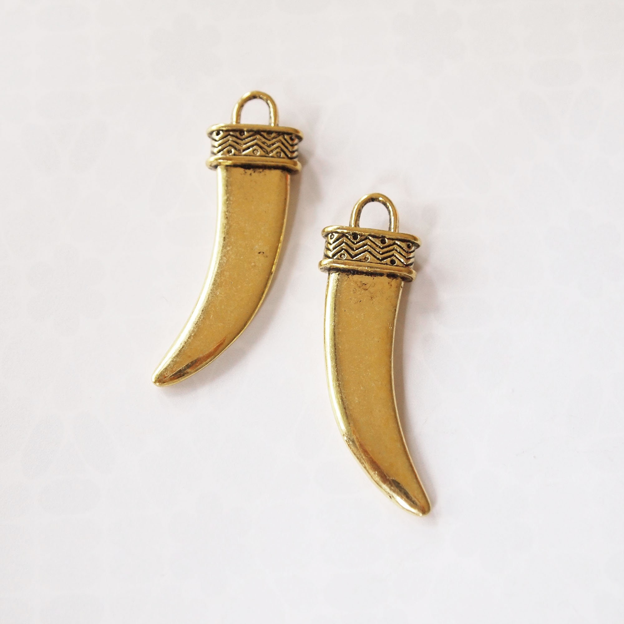 Waghnakh pendant sale
