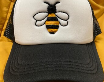 Giant Honey Bee and Honeycomb Hat Fascinator or Desk Decor  display picture 1