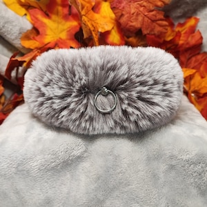 Silberner Pelzkragen / Winterkragen / Chocker / Kunstpelz / gemütlich