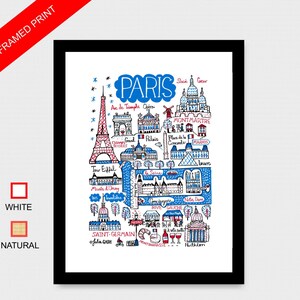 以下が含まれることがあります： フランスのパリをカラフルに描いたイラストマップ。エッフェル塔、凱旋門、ノートルダム大聖堂などのランドマークが描かれています。マップは黒のフレームに白いマットが入っています。
