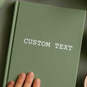 Journal à couverture rigide avec texte personnalisé, carnet de notes personnalisé mat pour femme, couverture rigide, affirmations écrites en pleine conscience et soutien à l'anxiété