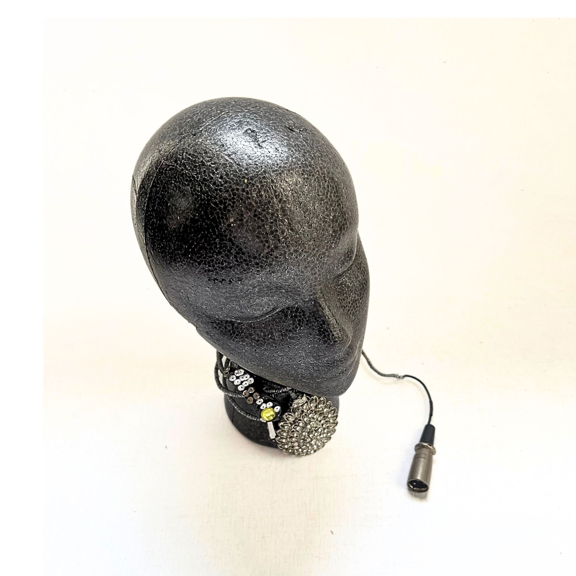 Contact Microphone Necklace - Unisex Fashion Technology for
