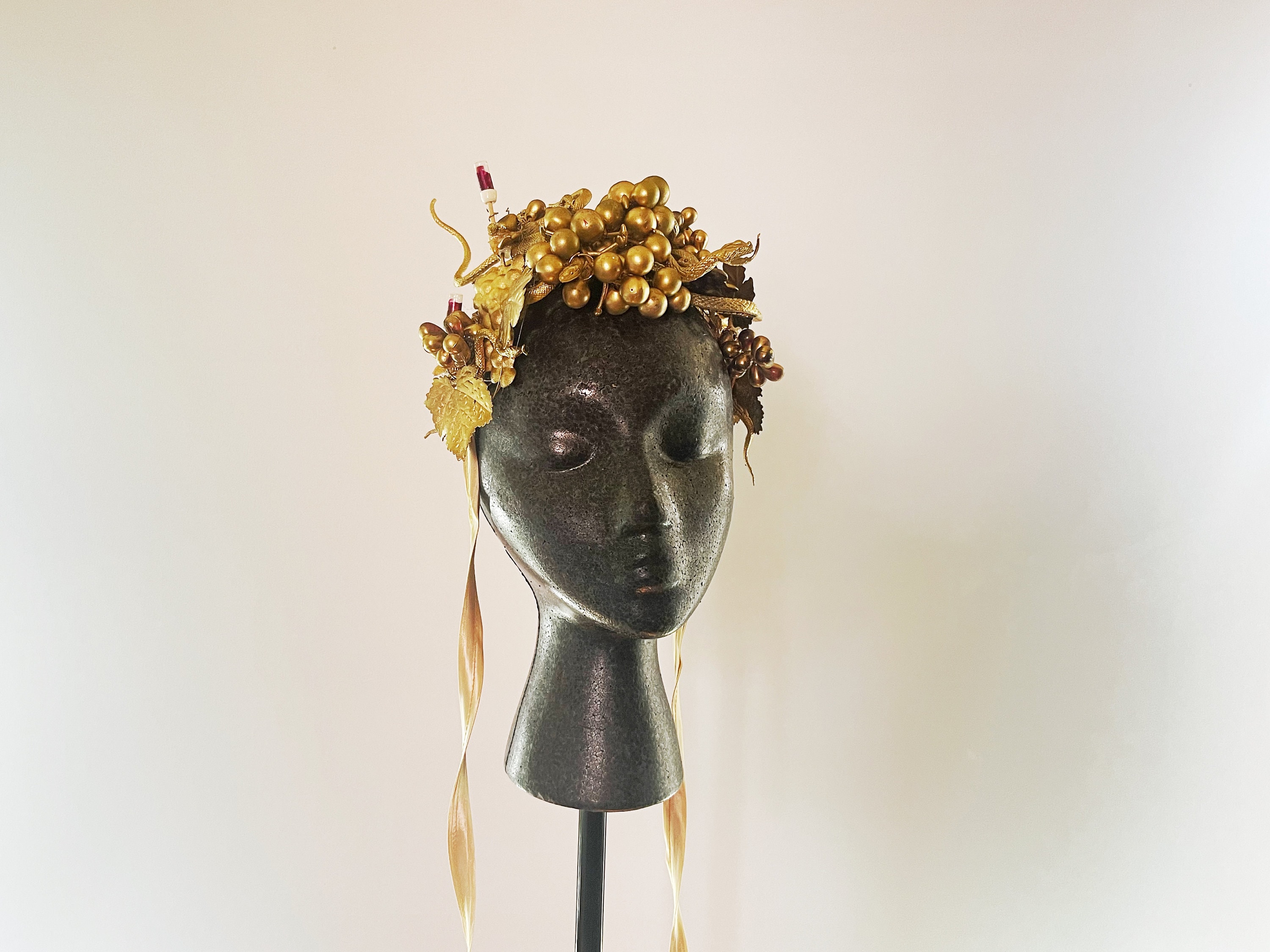 Vintage handmade grapes & bird straw fascinator hat clip ? Bellissima —  main image 3
