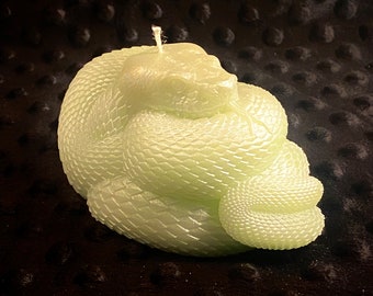 Light Green Snake Candle