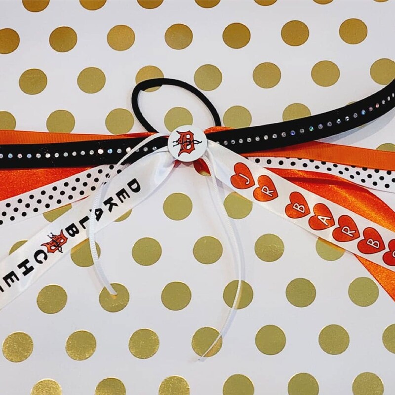 ribbon tie women