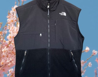 black north face vest