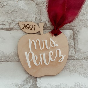 Apple teacher ornament - Personalized Wood and Acrylic Christmas Ornament