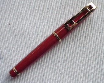 Feraud fountain pen - Red laquer Medium nib