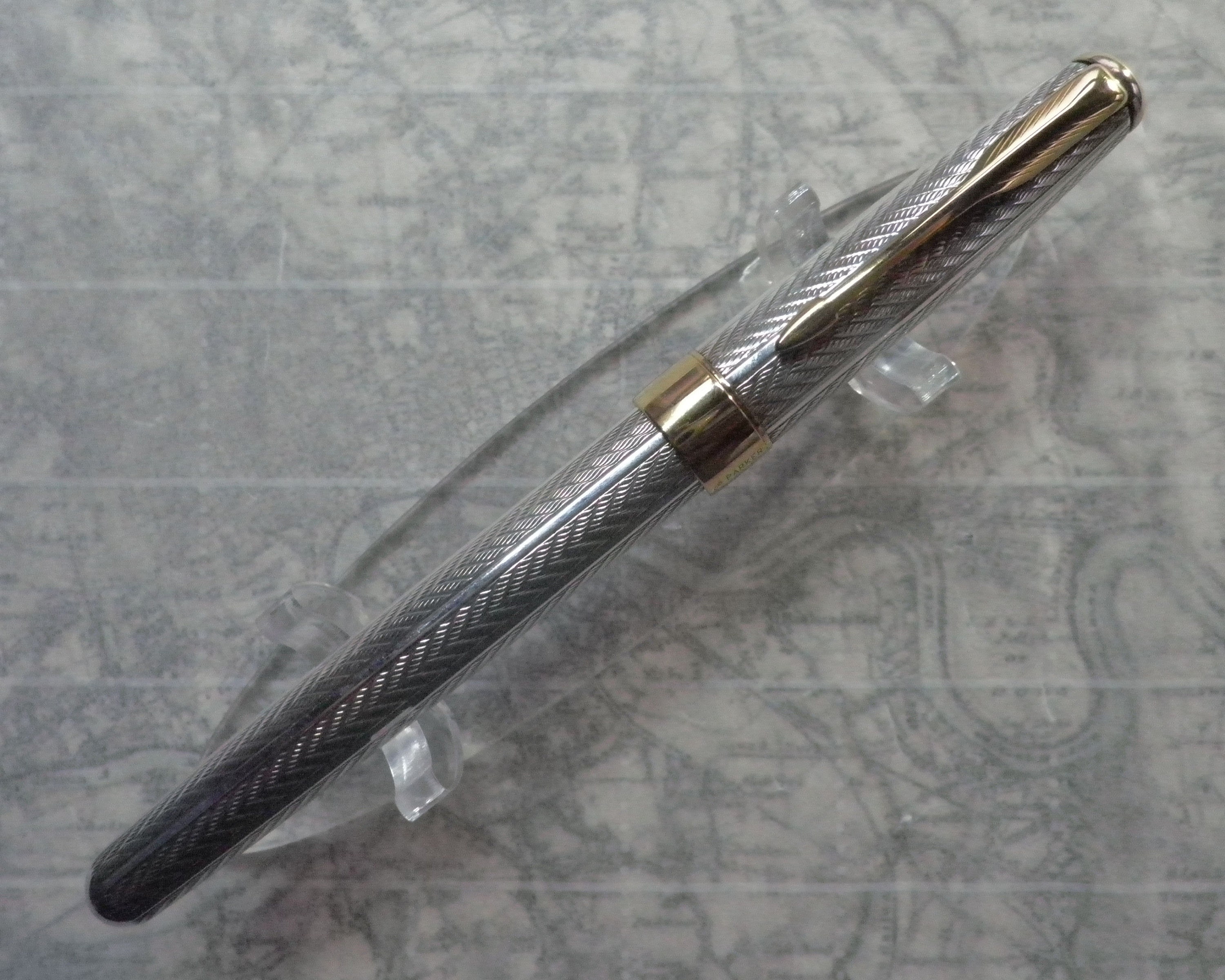 Parker Sonnet Fountain Pen - Sterling Silver Fougère 18K