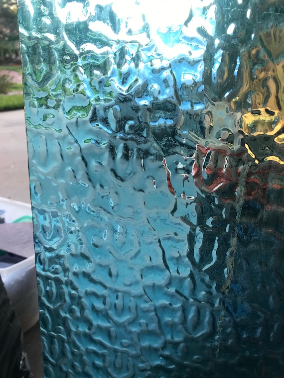Stained Glass Wissmach Sheet Medium Sky Blue Ripple Iridized