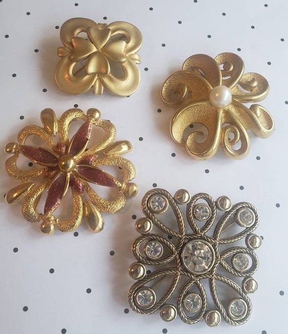 Brooches with Curls, Swirls and Filigree. Set of … - image 2