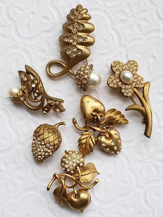 Real gold sale brooch price