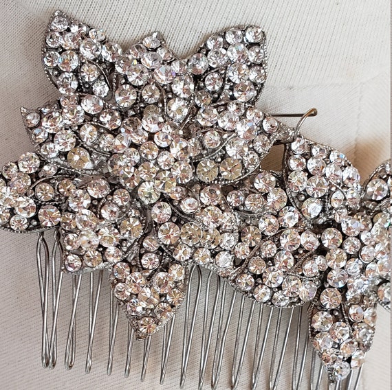 Star shaped Flowers, Rhinestone Hair Comb. - image 4