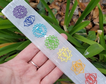 Chakra Selenite Charging Plate - Tranquility, Blessings, Love & Light - 8" Satin Spar Selenite Rainbow Plate Healing Stone