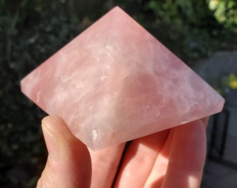 Rose Quartz Pyramid - Unconditional Love, Compassion, Forgiveness - Pink Crystal Pyramid Carving Healing Crystal Gemstones