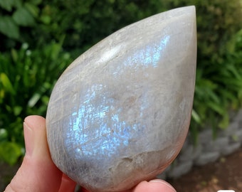 Flashy Moonstone Flame - Uplifting, Raises Vibration, Feminine Energy, Empowering - Flashy Crystal Freeform Healing Gemstone