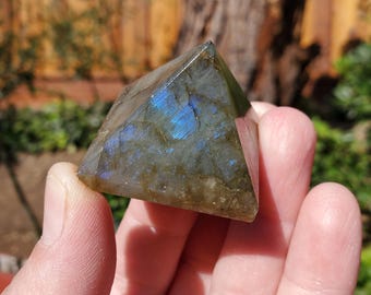 Small Labradorite Pyramid - Spiritual Connection and Awareness - 1.5" Square Crystal Healing Pyramid Gemstone