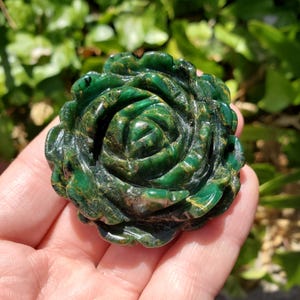 Chunky Emerald Flower Carving - Heals Heart Chakra, Compassion, Acceptance, Wisdom, Confidence - Green  Crystal Rose Healing Gemstone