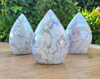 Aura Howlite Flame - Calm, Confidence, Grounding, Emotional Healing - Howlite Crystal Freeform Healing Gemstones