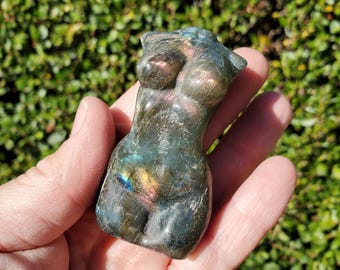 Flashy Labradorite Lady Body 2.75" - Awareness, Connection, Intuition - Crystal Female Model Lab Carving Healing Gemstone Statement Feminine