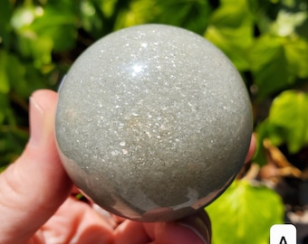 Flashy Quartz with Muscovite Sphere - Reflection, Clear Mind, Physic Abilities, Connect To Higher Self - Sparkly Mica Healing Gemstone