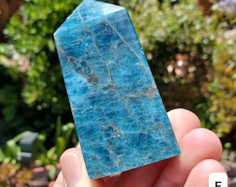 Blue Apatite Tower (damaged) - Intuition, Mental Clarity, Manifestation - Blue Vein Crystal Point Stone Crystal Healing