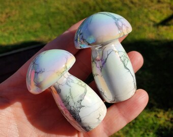 Aura Howlite Mushroom - Calm, Confidence, Emotional Healing - Howlite Crystal Mushroom Carving Healing Gemstones