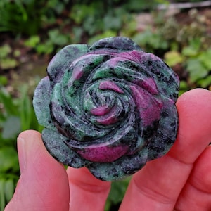 Ruby Zoisite Flower with UV reactive Ruby - Courage, Strength, Connects Our Hearts and Brain - Ruby Rose Carving Healing Gemstones