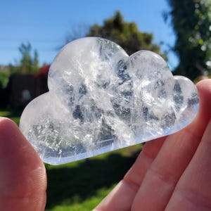 Standing Clear Quartz Cloud - Counteracts the Negative, Magnifies Positive Energy, Cleanses Aura - Crystal Healing Gemstone Display