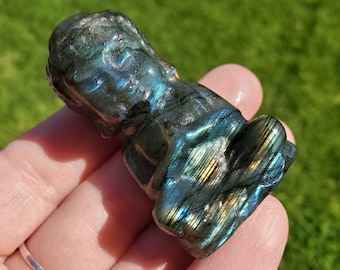 Small Flashy Labradorite Buddha - Awareness, Connection, Intuition, Psychic Abilities - Crystal Buddha Carving Healing Crystal Gemstone