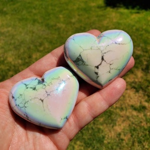 Aura Howlite Heart - Calm, Confidence, Emotional Healing - Howlite Crystal Heart Healing Crystals Gemstones