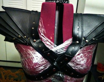 Vinyl leather pair of shoulder armor
