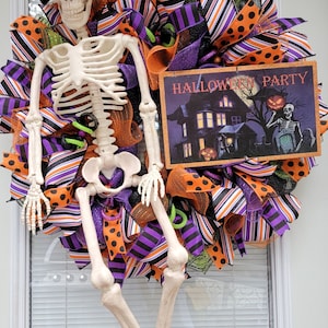Halloween Skeleton Wreath/ Halloween