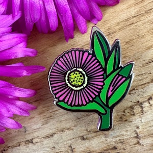 LONG 10mm SHAFT, Native Pigface, Pink Flower, Australian flowers, Pin collector, enamel pin, flower pin, brooch, gift idea, Tasmania