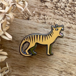 Thylacine, Tasmanian Tiger,  Tassie Tiger, Tiger pin, Australian animals, marsupial, animal lovers, gift idea for man, gift idea, enamel pin