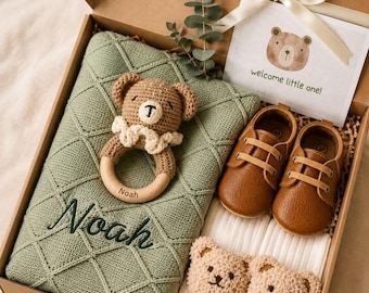 Personalized  Baby Boy Girl Gift Box Newborn Gift Set Custom Name Baby Shower Gift Neutral Baby Gift Set